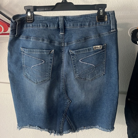 Modest Denim Skirt - Picture 3 of 3